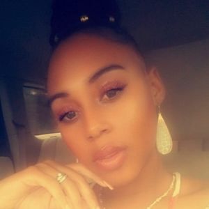 Meet your Posher, Vanity